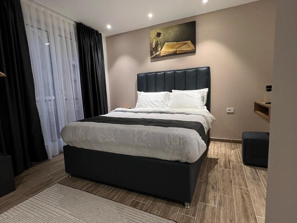 Comfort Hotel Струга Екстериор снимка