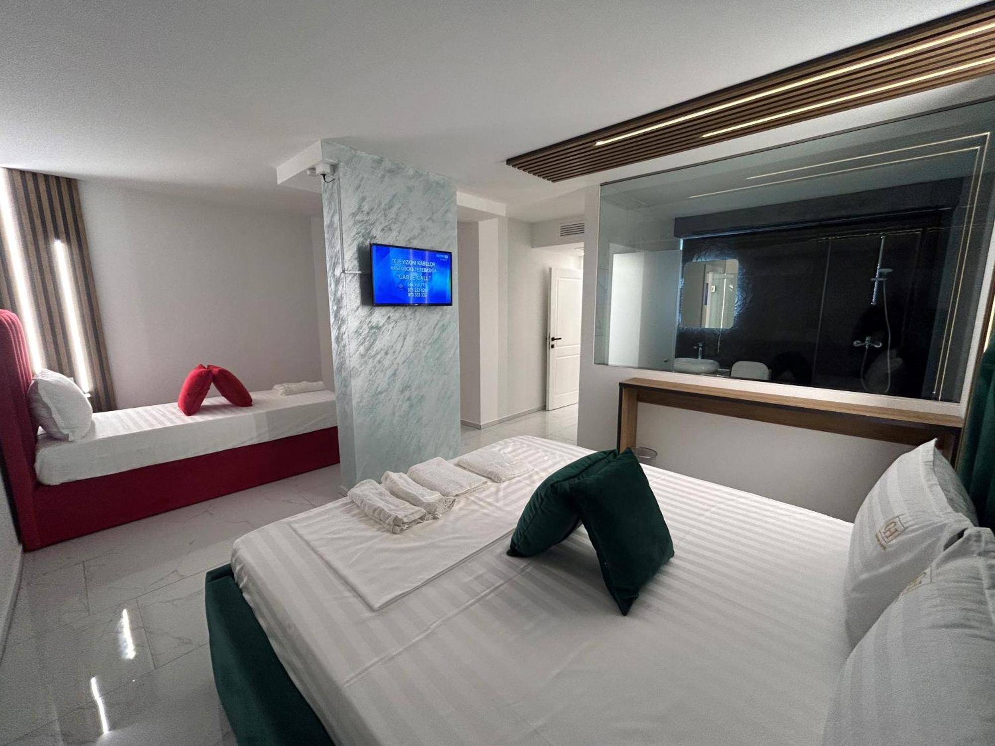 Comfort Hotel Струга Екстериор снимка
